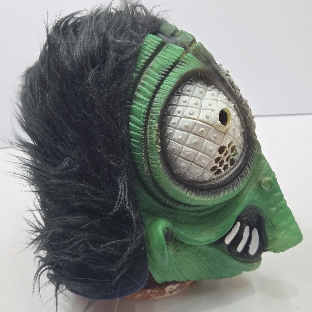 Vintage Fun World Fly Monster Mask Green Latex Bug Insect Halloween Item 9206...